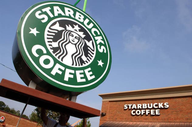 Starbucks Coffee Sales Up Aug 15, 2006; Kennesaw, GA, USA; A new Starbucks Coffee sign is erected in Kennesaw, as a store is readied to open. Aggressive growth by the Seattle-based company has resulted in more than $6 billion in revenue annually, with more than 11,000 stores globally. Mandatory Credit: Photo by Robin Nelson ZUMA Press. ( ) Copyright 2006 by Robin Nelson Kennesaw GA USA Copyright: xRobinxRaynex
