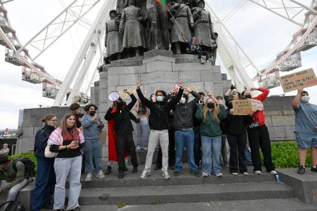 Protest Against Police Violence 08 06 2026 BRUSSELS, BELGIUM - Staff, teachers and students protest police violence outside the Palace of Justice pictured on June 08, 2026 in Brussels, Belgium, 08 06 2026 Brussels Belgium  Copyright: xPhilipxReynaersx