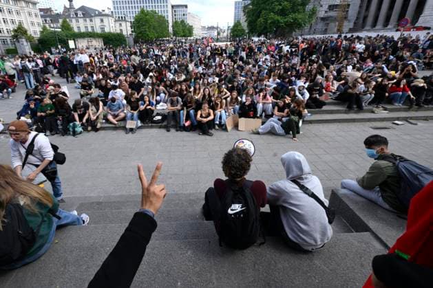 Protest Against Police Violence 08 06 2026 BRUSSELS, BELGIUM - Staff, teachers and students protest police violence outside the Palace of Justice pictured on June 08, 2026 in Brussels, Belgium, 08 06 2026 Brussels Belgium  Copyright: xPhilipxReynaersx