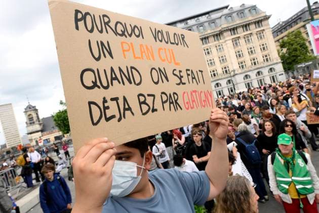 Protest Against Police Violence 08 06 2026 BRUSSELS, BELGIUM - Staff, teachers and students protest police violence outside the Palace of Justice pictured on June 08, 2026 in Brussels, Belgium, 08 06 2026 Brussels Belgium  Copyright: xPhilipxReynaersx