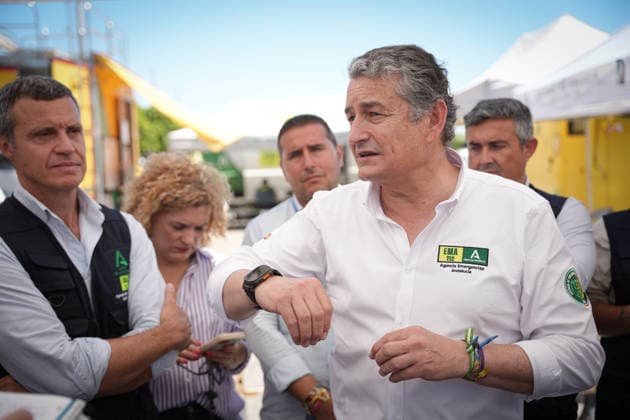 Declared the emergency phase, operational situation 1, for a fire in Villanueva de los Castillejos Huelva The acting Minister of Health, Presidency and Emergencies, Antonio Sanz d , in the Advanced Command Post installed on the occasion of the fire in Villanueva de los Castillejos Huelva A June 9, 2026 in San Bartolomé de la Torre , Huelva Andalusia, Spain A total of 22 aerial means will be incorporated gradually this Tuesday, June 9 to the work of extinguishing the fire declared at 13,15 hours this Monday in the area of Los Turbios de Villanueva de los Castillejos Huelva and has mainly affected San Bartolomé de la Torre The Minister of Health, Presidency and Emergencies, Antonio Sanz, has pointed out that this is a complicated fire that h  Copyright: xMariaxJosÃ xLopezx 7584181