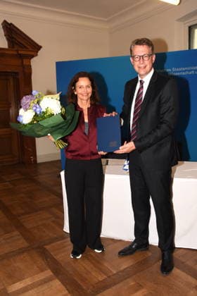 Prof. Amelie Niermeyer Director Indendin New President of the Bavarian Theater Academy August Everding Science and Art Minister Markus Blume Munich 09 06 2026 Salvatorplatz Bavarian State Ministry for Science and Art Announcement of the new presidency of the Bavarian Theater Academy August Everding Photo Munich
