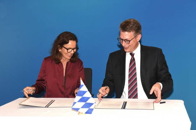 Prof. Amelie Niermeyer Director Indendin New President of the Bavarian Theater Academy August Everding Science and Art Minister Markus Blume Munich 09 06 2026 Salvatorplatz Bavarian State Ministry for Science and Art Announcement of the new presidency of the Bavarian Theater Academy August Everding Photo Munich