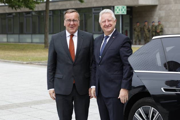 Pistorius , ZÅ¯na Inaugural visit Defense Minister Pistorius receives Czech counterpart ZÅ¯na , on 09 06 2026 in Berlin, Berlin Bendlerblock, Bundeswehr, , Germany