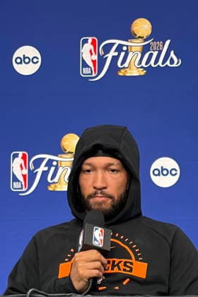 New York Knicks player Jalen Brunson said during a press conference in New York, United States, 09 June 2026, that he feels he has played at an average level in the first three games of the NBA Finals, which New York leads 2-1 against the Spurs. Brunson says he has played at an average level in the NBA Finals !ACHTUNG: NUR REDAKTIONELLE NUTZUNG!  Copyright: xJanxTéllezxAsensiox AME084 20260609-55020547476_1