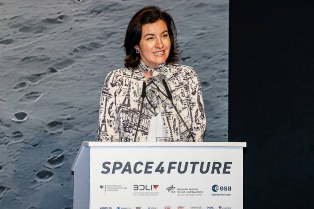 Opening of ILA Berlin the worlds leading aerospace trade show Motto Pioneering Aerospace Opening of ILA Berlin 2026 Climate stickers block access for shuttle buses and other vehicles, opening 30 minutes late, thousands of visitors have to walk for miles Official opening ceremony Do