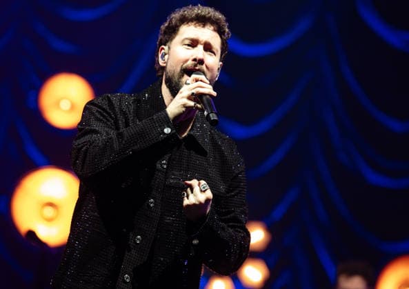 10 06 2026, xlakx, Entertainment,Calum Scott The Avenoir Tour 2026 v l British singer songwriter Calum Scott will be performing at the Max Schmeling Halle in Berlin as part of his The Avenoir Tour 2026 Daniel Lakomski