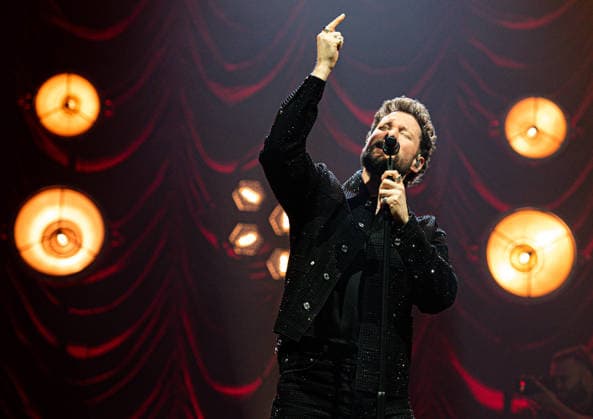 10 06 2026, xlakx, Entertainment,Calum Scott The Avenoir Tour 2026 v l British singer songwriter Calum Scott will be performing at the Max Schmeling Halle in Berlin as part of his The Avenoir Tour 2026 Daniel Lakomski