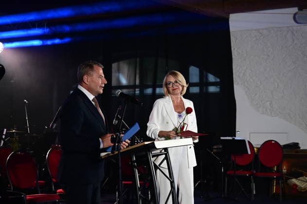 Dorota Barczyk and guests at the Jubilee Gala and Concert in Leopoldshain Castle Lagow on the occasion of the 80th anniversary of artistic education in Zgorzelec, the 60th anniversary of the State Music School of the First Degree and the 40th anniversary of the State Music School of the Second Degree of the Copyright: xMatthiasxWehnertx