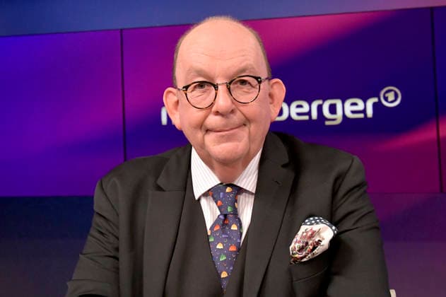 Denis Scheck on the ARD talk show maischberger in Studio Berlin Adlershof Berlin, 10 06 2026 Foto:xM.xBehrensx xFuturexImagex maischberger1006_6606