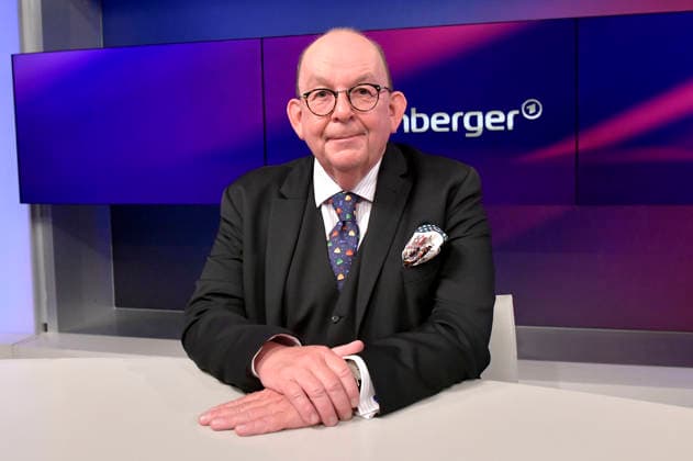 Denis Scheck on the ARD talk show maischberger in Studio Berlin Adlershof Berlin, 10 06 2026 Foto:xM.xBehrensx xFuturexImagex maischberger1006_6607