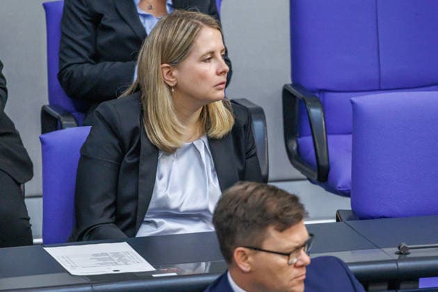 Bundestag Verena Hubertz SPD , Federal Minister for Housing, Urban Development and Construction, in the German Bundestag on 11 06 26 in Berlin Berlin Berlin Germany Bundestag