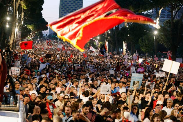 Protest against the construction of a luxury resort in Tirana, Albania. Protesters hold signs and Albanian national flags as they take part in a demonstration in front of the prime minister s office in Tirana on June 10, 2026, opposing the construction of a luxury resort in a protected natural area near the city of Vlore. Several thousand citizens demonstrated in Tirana for the ninth consecutive night to demand transparency on a luxury tourism complex project in the protected area of Narta Lagoon in the city of Vlore linked to US President Donald Trump s son-in-law Jared Kushner and his wife, Ivanka Trump. The project was planned for two areas along the Adriatic coast, the protected delta area of Vjosa-Narta and the nearby uninhabited islan Copyright: xLightxStudioxAgencyx xMaltonxDibrax