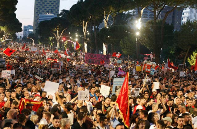 Protest against the construction of a luxury resort in Tirana, Albania. Protesters hold signs and Albanian national flags as they take part in a demonstration in front of the prime minister s office in Tirana on June 10, 2026, opposing the construction of a luxury resort in a protected natural area near the city of Vlore. Several thousand citizens demonstrated in Tirana for the ninth consecutive night to demand transparency on a luxury tourism complex project in the protected area of Narta Lagoon in the city of Vlore linked to US President Donald Trump s son-in-law Jared Kushner and his wife, Ivanka Trump. The project was planned for two areas along the Adriatic coast, the protected delta area of Vjosa-Narta and the nearby uninhabited islan Copyright: xLightxStudioxAgencyx xMaltonxDibrax