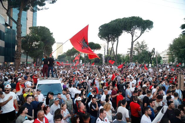 Protest against the construction of a luxury resort in Tirana, Albania. Protesters hold signs and Albanian national flags as they take part in a demonstration in front of the prime minister s office in Tirana on June 10, 2026, opposing the construction of a luxury resort in a protected natural area near the city of Vlore. Several thousand citizens demonstrated in Tirana for the ninth consecutive night to demand transparency on a luxury tourism complex project in the protected area of Narta Lagoon in the city of Vlore linked to US President Donald Trump s son-in-law Jared Kushner and his wife, Ivanka Trump. The project was planned for two areas along the Adriatic coast, the protected delta area of Vjosa-Narta and the nearby uninhabited islan Copyright: xLightxStudioxAgencyx xMaltonxDibrax