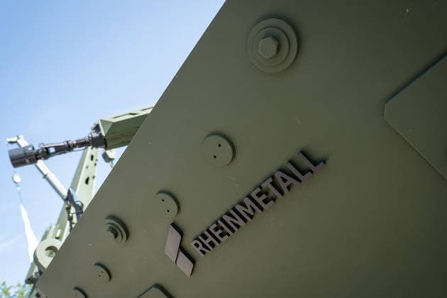 Exhibition stand of the arms company Rheinmetall AG, gun barrel of a Skyranger anti-aircraft gun Eurosatory 2026 arms fair in Parc des Expositions de Paris Nord Villepinte, Villepinte Paris France Parc des Expositions de Paris No