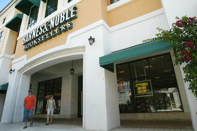Aggressive Growth Plan Oct 29, 2006; West Palm Beach, FL, USA; A Barnes and Noble bookseller at City Place. Starbucks aggressive growth plan hinges on what the company calls ÒinfillÓ Ñ adding stores in cities where its mermaid logo is already commonplace. In many cases, that means a Starbucks within a block of an existing store, if not closer. Mandatory Credit: Photo by Brian Lehmann Palm Beach Post ZUMA Press. ( ) Copyright 2006 by Palm Beach Post West Palm Beach FL USA Copyright: xBrianxLehmannx