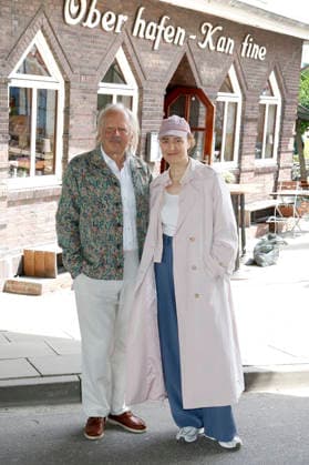 Axel Milberg and Maren Eggert at a photo shoot on the set of the NDR film Risotto brutale at the Oberhafen Kantine in Hamburg, June 16, 2026,detected_source_language Foto:xC.xTamckex xFuturexImagex risotto_6610