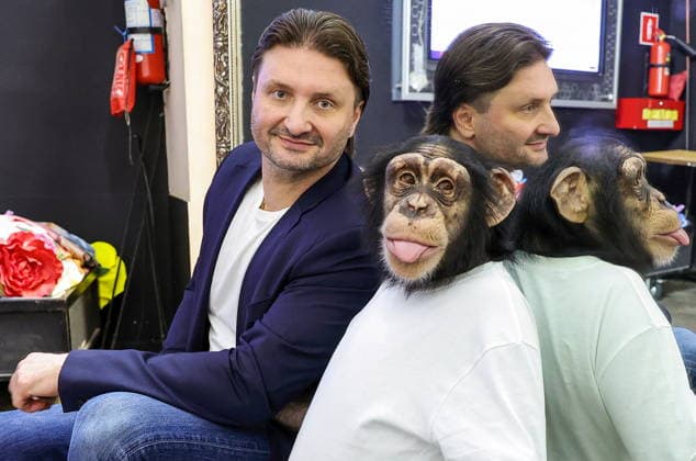 RUSSIA, MOSCOW - JUNE 15, 2026: Great Moscow State Circus General Director Edgard Zapashny and Germes the Chimp at the Great Moscow State Circus Moscow Russia  - ZUMAt113 20260615_zaa_t113_210 Copyright: xValeryxSharifulinx