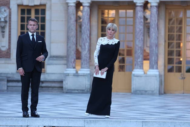 French President Emmanuel Macron and his wife, Brigitte, welcome US President Donald Trump to Versailles, outside Paris, France, on Wednesday, June 17, 2026. Trump was invited at the palace for dinner in the follow-up of the G7 summit in Evian. PAR202406082101 MAYAxVIDON-WHITE
