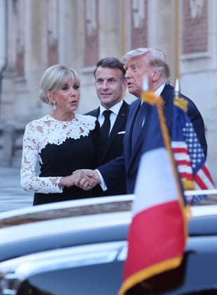 French President Emmanuel Macron and his wife, Brigitte, welcome US President Donald Trump to Versailles, outside Paris, France, on Wednesday, June 17, 2026. Trump was invited at the palace for dinner in the follow-up of the G7 summit in Evian. PAR202406082106 MAYAxVIDON-WHITE