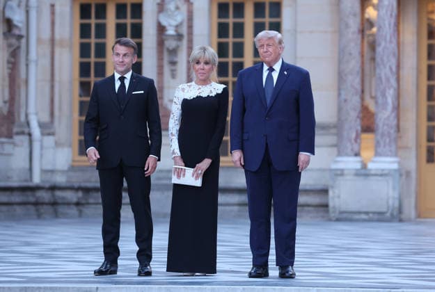 French President Emmanuel Macron and his wife, Brigitte, welcome US President Donald Trump to Versailles, outside Paris, France, on Wednesday, June 17, 2026. Trump was invited at the palace for dinner in the follow-up of the G7 summit in Evian. PAR202406082116 MAYAxVIDON-WHITE