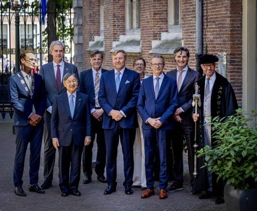 Leiden, The Netherlands, 2026-06-18 14:25:40 LEIDEN, 18-06-2026, Leiden University At the invitation of King Willem-Alexander and Queen Maxima, Emperor Naruhito of Japan is paying a state visit to the Netherlands. Emperor Naruhito is accompanied by Her Majesty Empress Masako. The state visit is a confirmation of the close and historic relationship between Japan and the Netherlands. The countries share 426 years of bilateral relations. PHOTO: NLBeeld POOL Albert Nieboer In the photo: Emperor Naruhito and King Willem-Alexander visit Leiden University. In the Academy Building, they visit a temporary exhibition of objects from various Leiden Japan collections, the Sweat Room where graduates sign their names, and the Senate Chamber. Credit: Copyright: xx x