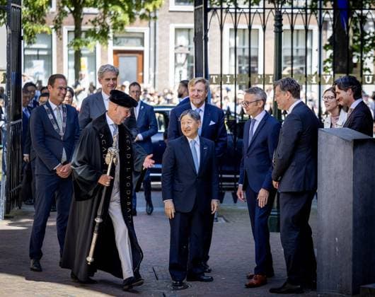 Leiden, The Netherlands, 2026-06-18 14:25:21 LEIDEN, 18-06-2026, Leiden University At the invitation of King Willem-Alexander and Queen Maxima, Emperor Naruhito of Japan is paying a state visit to the Netherlands. Emperor Naruhito is accompanied by Her Majesty Empress Masako. The state visit is a confirmation of the close and historic relationship between Japan and the Netherlands. The countries share 426 years of bilateral relations. PHOTO: NLBeeld POOL Albert Nieboer In the photo: Emperor Naruhito and King Willem-Alexander visit Leiden University. In the Academy Building, they visit a temporary exhibition of objects from various Leiden Japan collections, the Sweat Room where graduates sign their names, and the Senate Chamber. Credit: Copyright: xx x