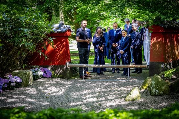 Leiden, The Netherlands, 2026-06-18 14:59:05 LEIDEN, 18-06-2026, Leiden University At the invitation of King Willem-Alexander and Queen Maxima, Emperor Naruhito of Japan is paying a state visit to the Netherlands. Emperor Naruhito is accompanied by Her Majesty Empress Masako. The state visit is a confirmation of the close and historic relationship between Japan and the Netherlands. The countries share 426 years of bilateral relations. PHOTO: NLBeeld POOL Albert Nieboer In the photo: Emperor Naruhito and King Willem-Alexander visit Leiden University. In the Academy Building, they visit a temporary exhibition of objects from various Leiden Japan collections, the Sweat Room where graduates sign their names, and the Senate Chamber. Credit: Copyright: xx x