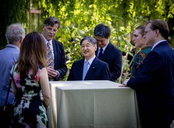 Leiden, The Netherlands, 2026-06-18 15:04:46 LEIDEN, 18-06-2026, Leiden University At the invitation of King Willem-Alexander and Queen Maxima, Emperor Naruhito of Japan is paying a state visit to the Netherlands. Emperor Naruhito is accompanied by Her Majesty Empress Masako. The state visit is a confirmation of the close and historic relationship between Japan and the Netherlands. The countries share 426 years of bilateral relations. PHOTO: NLBeeld POOL Albert Nieboer In the photo: Emperor Naruhito and King Willem-Alexander visit Leiden University. In the Academy Building, they visit a temporary exhibition of objects from various Leiden Japan collections, the Sweat Room where graduates sign their names, and the Senate Chamber. Credit: Copyright: xx x