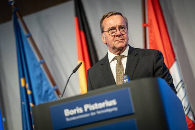Closing press conference at the CCH in Hamburg; Boris Pistorius (SPD), Minister of Defense; Conference of Interior Ministers (IMK) 2026 in Hamburg; Standing Conference of State Interior Ministers; Standing Conference of State Interior Ministers and Senators, Hamburg, Germany, CCH,detected_source_language