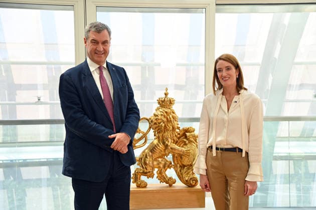 Meeting between Markus SOEDER, Minister-President of Bavaria and Chairman of the CSU, and Roberta Metsola, President of the European Parliament, on June 19, 2026, at the Orangery of the Bavarian State Chancellery in Munich,detected_source_language