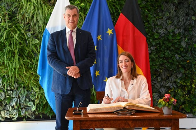 Entry in the guestbook