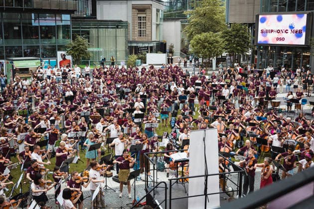 Symphonic Mob, Flash Mob at the Sony Center, Berlin, June 20, 2026 Copyright: xGüntherxDornx