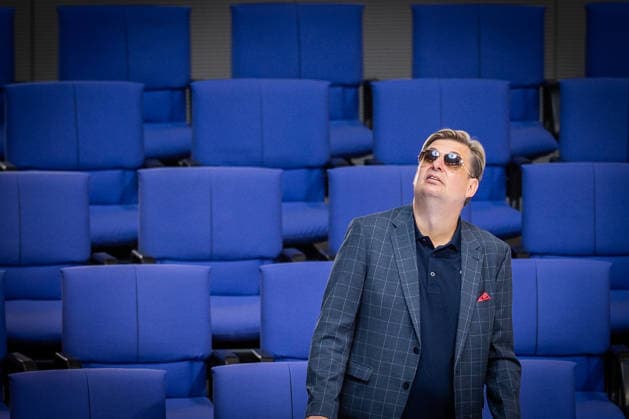 AfD Member of Parliament Maximilian Krah wearing sunglasses in the German Bundestag; 85th session of the German Bundestag; Question Time with the government; Chancellor, Berlin, Berlin, Germany, German Bundestag,detected_source_language