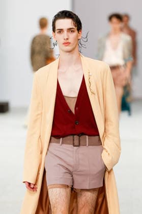 Dries Van Noten Men s Ready-to-Wear Spring Summer 2027 Fashion Show during Paris Fashion Week, France, on June 25, 2026 Bestimage Runway during the Dries Van Noten Men’s Spring Summer 2027 fashion show as part of Paris Fashion Week on June 25, 2026 in Paris, France Paris, France Copyright: xAgencex xBestimagexAgencex xBestimagex