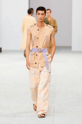 Dries Van Noten Men s Ready-to-Wear Spring Summer 2027 Fashion Show during Paris Fashion Week, France, on June 25, 2026 Bestimage Runway during the Dries Van Noten Men’s Spring Summer 2027 fashion show as part of Paris Fashion Week on June 25, 2026 in Paris, France Paris, France  Copyright: xAgencex xBestimagexAgencex xBestimagex