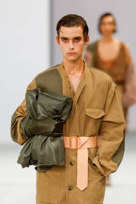 Dries Van Noten Men s Ready-to-Wear Spring Summer 2027 Fashion Show during Paris Fashion Week, France, on June 25, 2026 Bestimage Runway during the Dries Van Noten Men’s Spring Summer 2027 fashion show as part of Paris Fashion Week on June 25, 2026 in Paris, France Paris, France Copyright: xAgencex xBestimagexAgencex xBestimagex