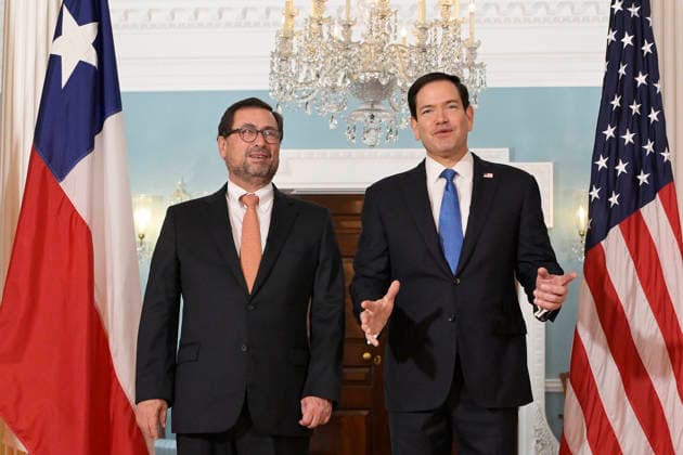 U.S. Secretary of State Marco Rubio (R) speaks alongside Chilean Foreign Minister Francisco Perez Mackenna (L) prior to a bilateral meeting in Washington, D.C., United States, 06 July 2026. Rubio Meets with Chilean Foreign Minister in Washington !ACHTUNG: NUR REDAKTIONELLE NUTZUNG! Copyright: xLENINxNOLLYx AME7860 20260706-55020817742_1