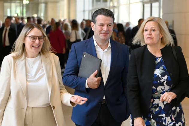 Hubertus Heil and Nancy Feaser at the 90th session of the 21st German Bundestag in the Reichstag building in Berlin, July 10, 2026 Foto:xF.xKernx xFuturexImagex bundestagssitzung90_6706