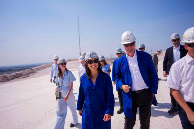 Katherina Reiche (CDU), Federal Minister of Economic Affairs and Energy, visits the K S Minerals and Agriculture GmbH plant in Zielitz. Zielitz, July 30, 2026. Photographed on behalf of the Federal Ministry of Economic Affairs and Energy. Zielitz, Germany Copyright: xDominikxButzmannx