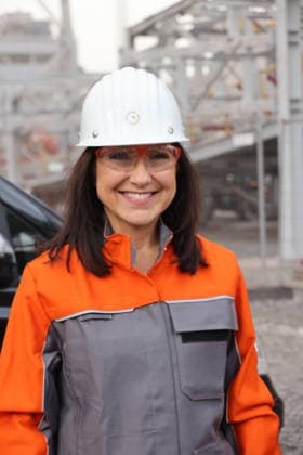 Federal Minister of Economic Affairs Reiche Visits Steel Mill, July 30, 2026, Germany, Lower Saxony, Salzgitter Flachstahl AG, steel mill, production, Federal Minister of Economics Katherina Reiche visits the construction site of the hydrogen reduction plant for future green steel production, gasometer, overview, CEO Gunnar Groebler, Salzgitter, Lower Saxony, Germany
