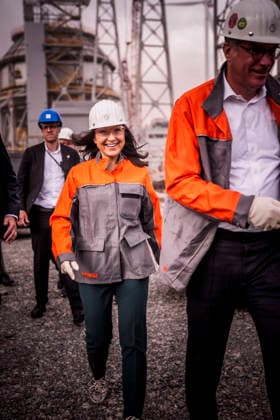 Katherina Reiche (CDU), Federal Minister for Economic Affairs and Energy, visits Salzgitter AG, where the first hydrogen-powered direct reduction plant (DRI tower) and an electric arc furnace are being built. Salzgitter, July 30, 2026. Photographed on behalf of the Federal Ministry for Economic Affairs and Energy, Salzgitter, Germany Copyright: xDominikxButzmannx