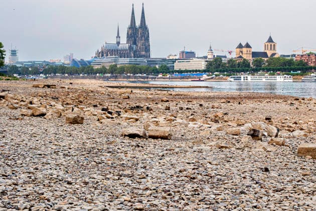 Low Water Levels on the Rhine in Cologne; Photo from August 31, 2026. Water levels on the Rhine are approaching record lows in some areas. In Cologne, a historic low is feared. The low water levels are having a massive impact on shipping; some cargo ships must reduce their cargo by more than half, and some passenger services are being canceled. EDITORIAL USE ONLY Copyright: epd-bild GuidoxSchiefer epd--Koeln_Niedrigwasser5-kopieren