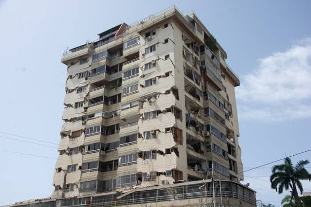 Un mes desde el terremoto. LA GUAIRA CARACAS, Venezuela July 2026: A documentary record chronicles the aftermath of the earthquake that struck Venezuela s La Guaira state and the capital, Caracas, from the second day following the disaster through one month of recovery efforts. The coverage documents the structural damage, the scale of the disaster, and the humanitarian response. Caracas Venezuela (Bolivarian Republic of) Copyright: x xFranyerxNievesx(Babel)x xJNAxPressx