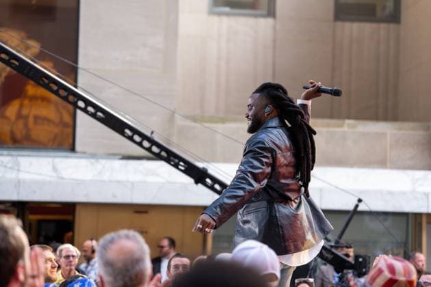 RECORD DATE NOT STATED Shaboozey Took the Stage for NBC™s Today Citi Concert Series Performance (NEW) Shaboozey Took the Stage for NBC™s Today Citi Concert Series Performance. July 31, 2026, Rockefeller Plaza, NewYork, USA. Shaboozey energized the Today plaza with a morning performance as part of NBC™s Citi Concert Series. The singer-songwriter delivered an engaging set for fans, bringing his signature blend of country, hip-hop and rock influences to one of television™s popular summer concert events. Credit: Jorge Estrellado Thenews2(Foto: Jorge Estrellado Thenews2 imago images) Shaboozey Took the Stage for NBC™s Today Citi Concert Series Performance  Copyright: xJorgexEstrelladox