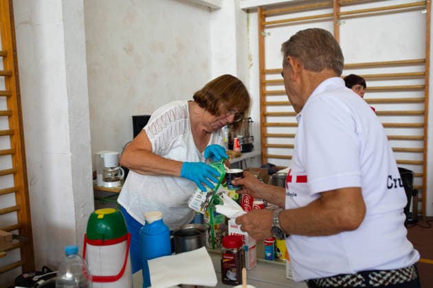 Residents of 12 of the 14 towns evacuated due to the Fermoselle fire have been relocated, and restrictions have been lifted in two municipalities. People evacuated during a wildfire, as of July 31, 2026, in Bermillo de Sayago, Zamora, Castile and León, Spain. Castile and León Civil Protection reported this Friday that residents evacuated due to the Fermoselle fire in Zamora—from the towns of Pasariegos, Villar del Buey, Dehesa de Pedraza, Cibanal, Formariz, Muga de Sayago, Tudera, Arganín, Badilla, Cozcurrita, Zafara, Palazuelo de Sayago, and Fornillos de Fermoselle, while lockdown measures have been lifted in the municipalities of Fermoselle and Fariza, and the towns of Mámoles and Pinilla de Fermoselle remain evacuated. Thus, only the to Copyright: xPalomaxV.xEscarpax 7697483