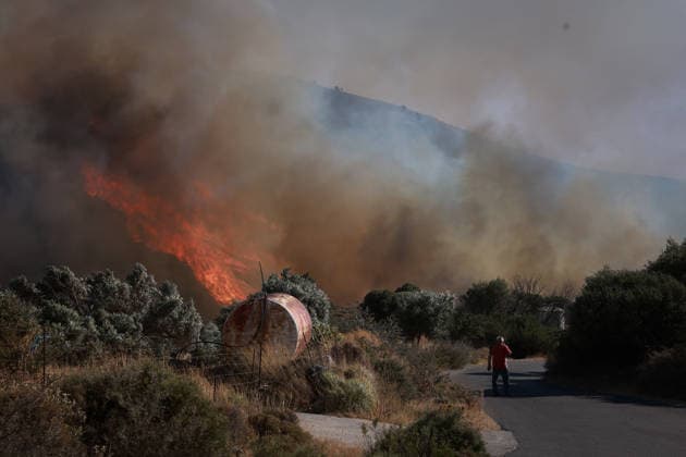 Wildfires continue in Rethymno region of Crete CRETE, GREECE - JULY 31: Firefighters battle a wildfire burning near the village of Drimiskos in the Rethymno region on the island of Crete, Greece, on July 31, 2026. Costas Baltas Anadolu Crete Greece. Editorial use only. Please get in touch for any other usage.  Copyright: x2026xAnadoluxCostasxBaltasx