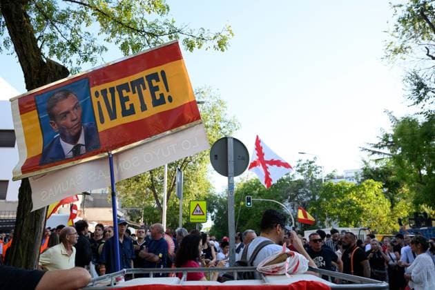 July 31, 2026, Madrid, Spain: MADRID, SPAIN Ã¢â‚¬ JULY 31, 2026: Participants attend a demonstration outside the Moroccan Embassy in Madrid, called by the far-right groups Falange EspaoÂ±ola and NoÂºcleo Nacional, following recent migrant arrivals through Spain s North African enclave of Ceuta. Protesters wave Spanish flags, display banners and chant slogans during the demonstration, while some participants are seen making gestures commonly associated with Nazi salutes. Madrid Spain - ZUMAq101 20260731_zna_q101_216 Copyright: xTomasxCallex