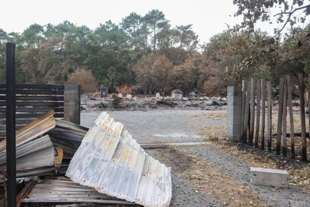 Fires in Gironde: One of the many homes destroyed on Avenue des Lacs in Le Porge, Gironde, on July 31, 2026. Jean Marc LHOMER, Bestimage France  Copyright: xJean-MarcxLhomerx xBestimagexJean-MarcxLhomerx xBestimagex